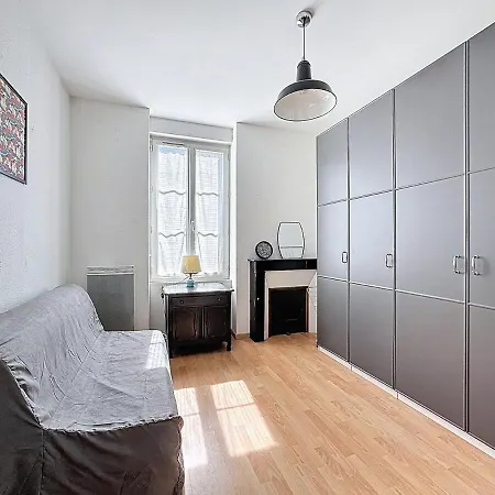 Appartement F2 Refait à Neuf, Idéalement Situé